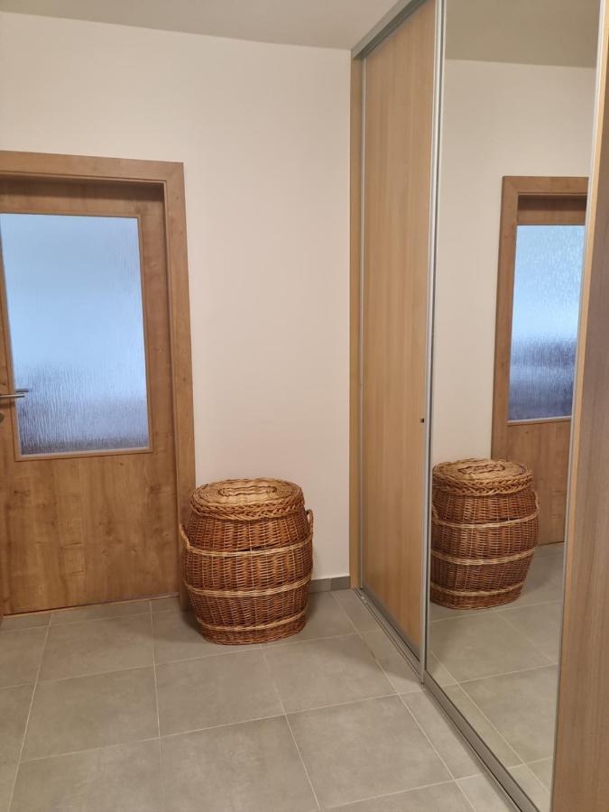Apartment Nh12 Bratislava Exterior photo